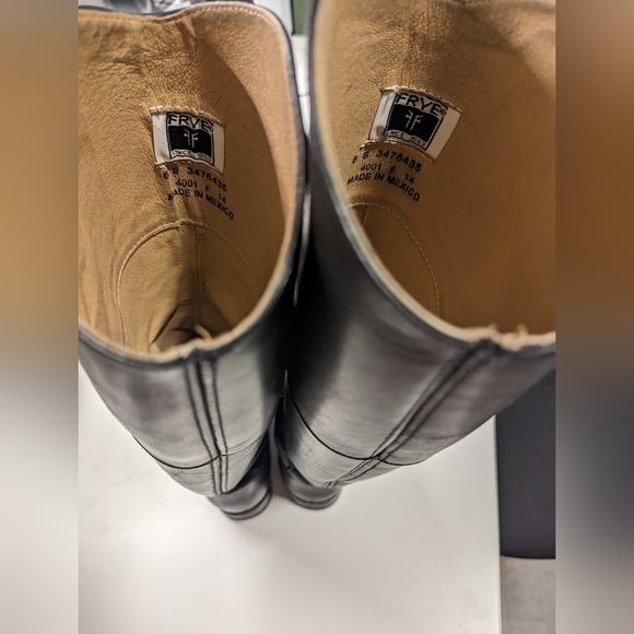 Frye Melissa Logo Boots Black Leather Size 6 M - Picture 2 of 6